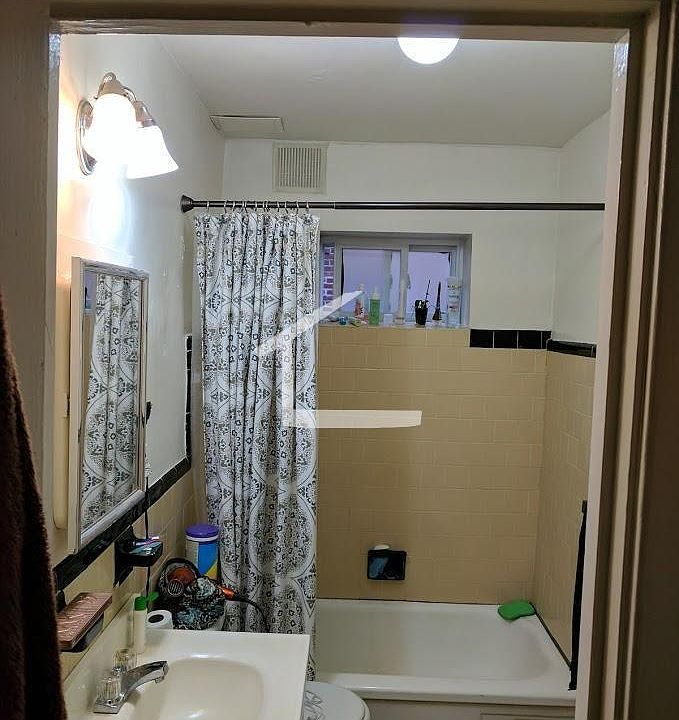 2nd image of 20 Brock St APT 02A