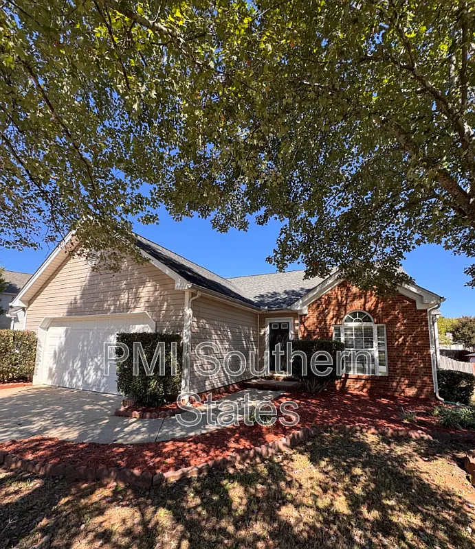 3 bed, 2.0 bath, 1500 sqft, $1,950 — Photo 1