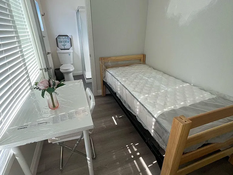 3936 Wisconsin Pl — Photo 16