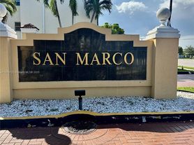 8850 Fontainebleau Blvd