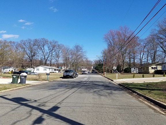 4th image of 4410 Wyres St