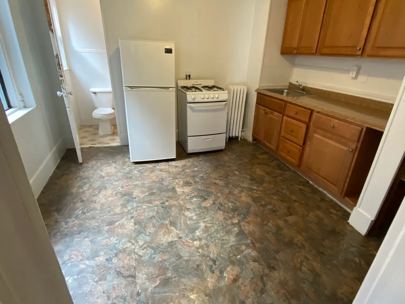 2 bed, 9999 sqft, $3,800 — Photo 1