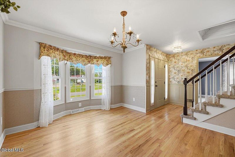 4th image of 6 Wildwood Lane
