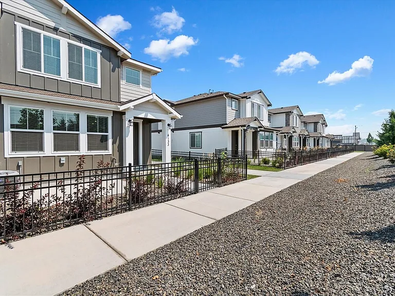 4133 W Steel Grey Ln — Photo 2