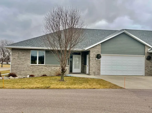 1070 S Crailsheim Rd #2, Worthington, MN 56187