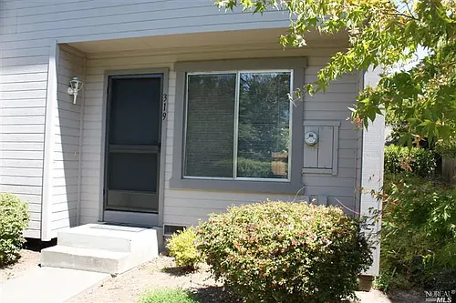 319 Gate Way Photo 1