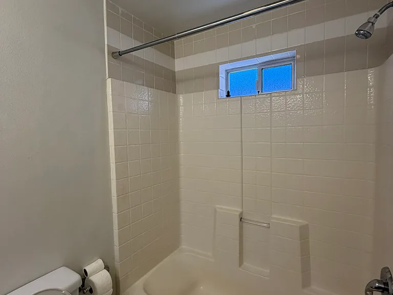 423 E Providencia Ave #105 — Photo 13