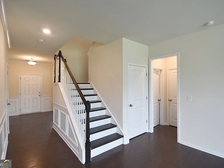 421 Southbridge Pass — Photo 27