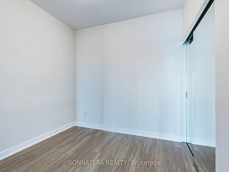 430 Square One Dr #4309 — Photo 25