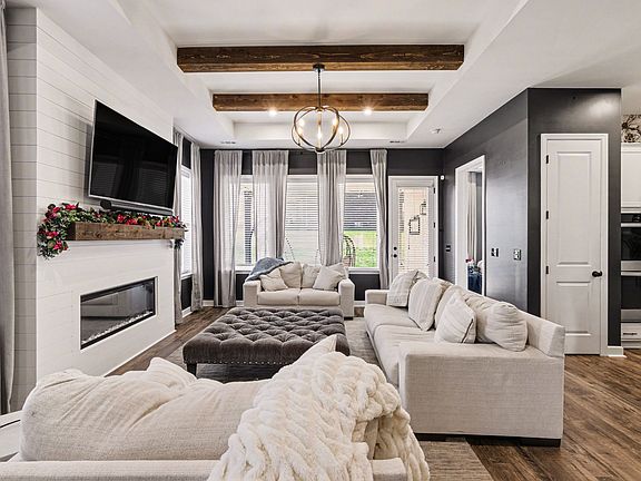 4th image of 1715 Merkel Rd