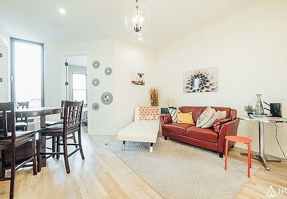 2nd image of 170 Jefferson St #4B