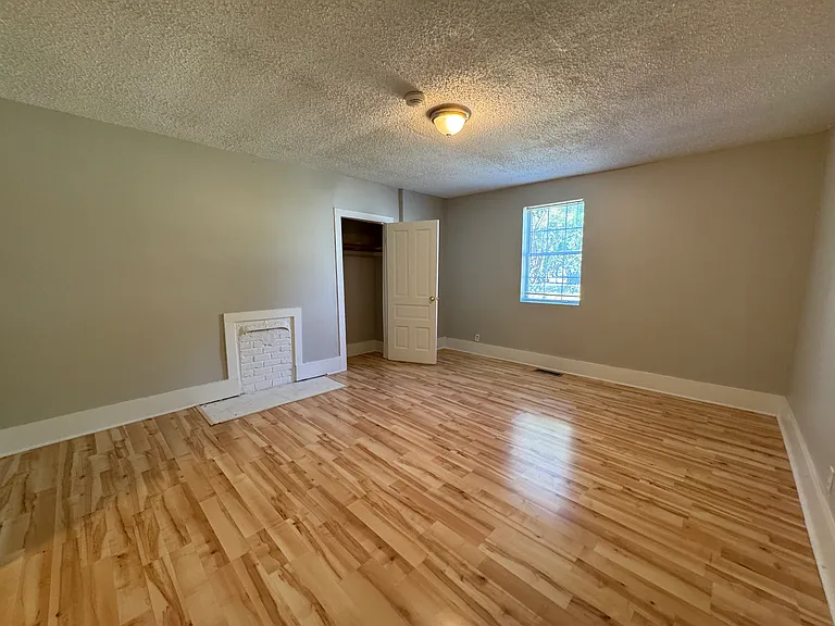 909 Lischey Ave — Photo 6