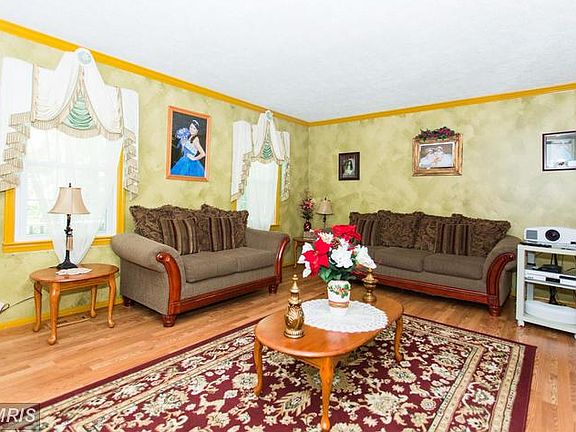 4th image of 54 Greenridge Dr
