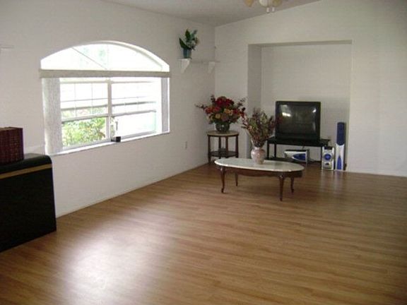 5th image of 40 Pittman Dr