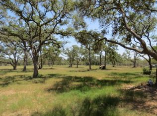 4750 Cattle Guard Rd, Cuero, TX 77954