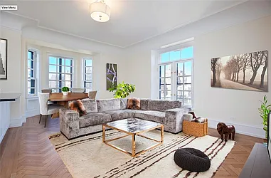 Rented by Domus Realty