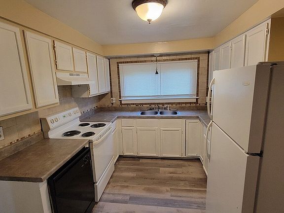 5th image of 1623 N Livingston Ave