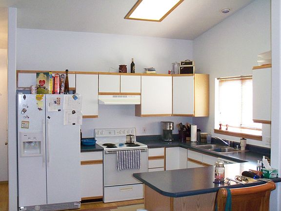3rd image of 119 Morning Glory Way