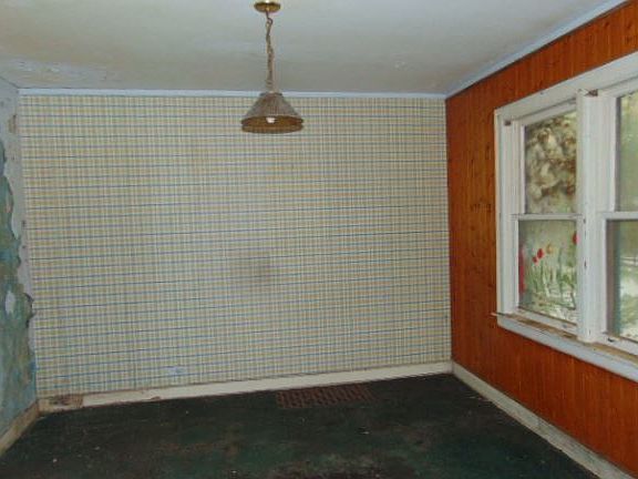 5th image of 9004 S Crandon Ave