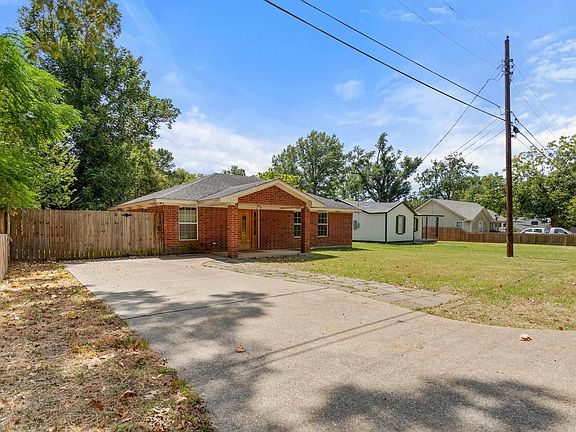 3rd image of 306 1/2 Jordan St