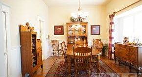 Formal Dining w/ Bay Window
