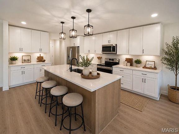 3rd image of 9153 Idell Creek Ln