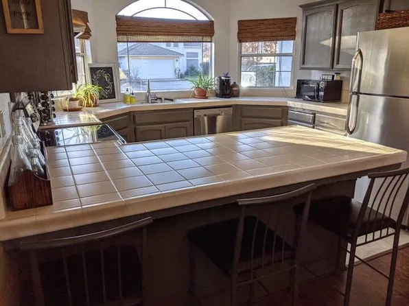 742 Katie Way, Turlock, CA 95380