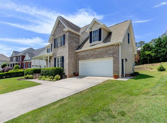 3rd image of 8809 Brookhaven Dr