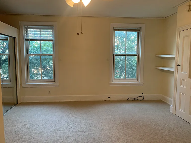 556 N 17th St #2 — Photo 4