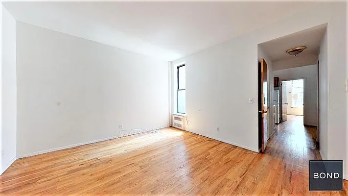 Rented by Bond New York | media 3