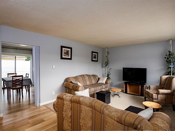 4th image of 2116 Northfield Rd