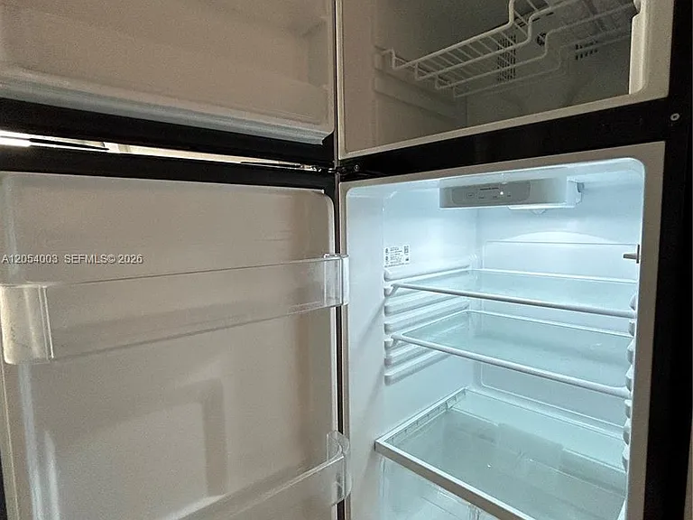 1035 Euclid Ave #27 — Photo 12