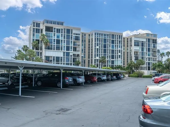 7400 Sun Island Dr S APT 307, South Pasadena, FL 33707