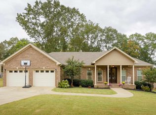 201 Koger St, Killen, AL 35645