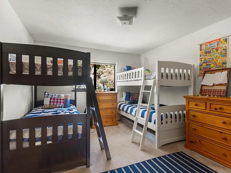2518 Elizabeth Dr — Photo 13
