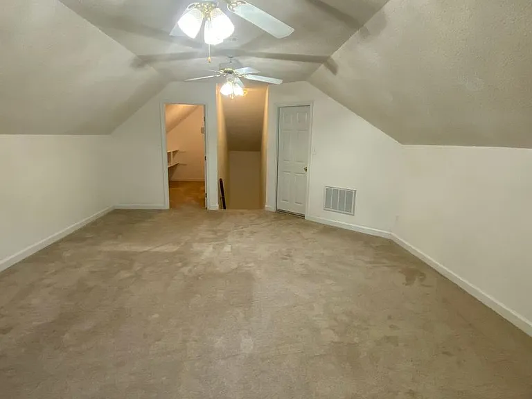 4545 Reigate Ct — Photo 20