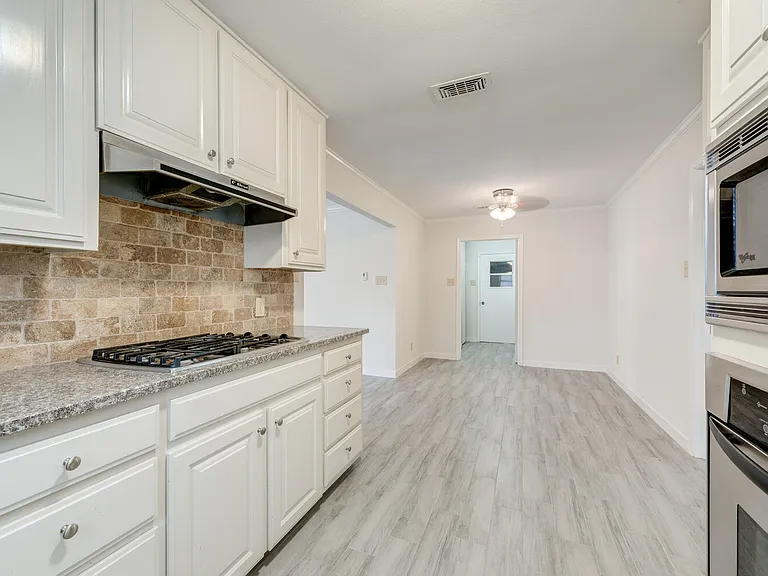 600 Field St — Photo 11