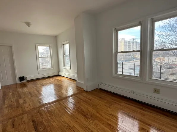 348 Beach 67 St #2, Arverne, NY 11692