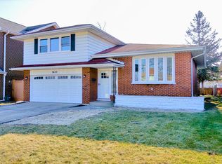 5633 Murray Dr, Berkeley, IL 60163