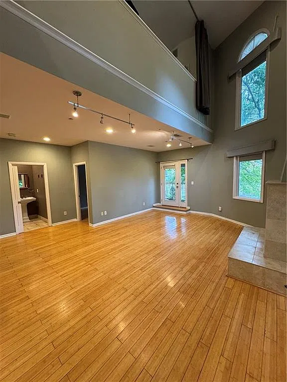 2 bed, 2.0 bath, $2,900 — Photo 4