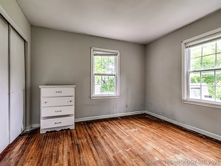 1913 N Florence Pl — Photo 20