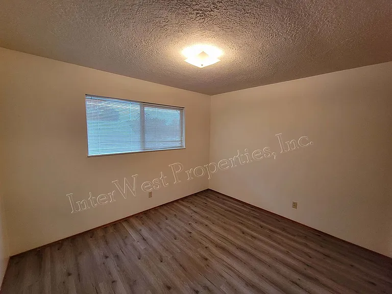 12175 SW Allen Blvd — Photo 9