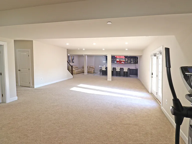 1040 Stepping Pl — Photo 62