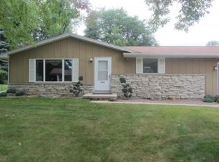 2607 Delwood Dr, Green Bay, WI 54302