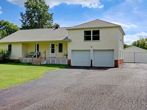 2nd image of 4206 Sleepy Hollow Rd