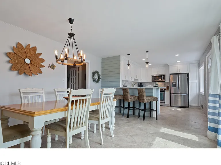 347 Highway 35 N — Photo 1