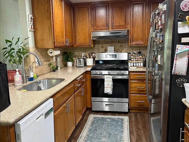 25487 Marvin Gardens Way — Photo 43