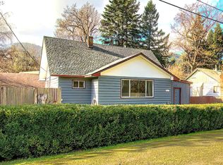 1015 E Cascade Dr, North Bonneville, WA 98639