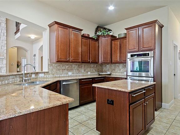 5th image of 6605 Abrams Dr