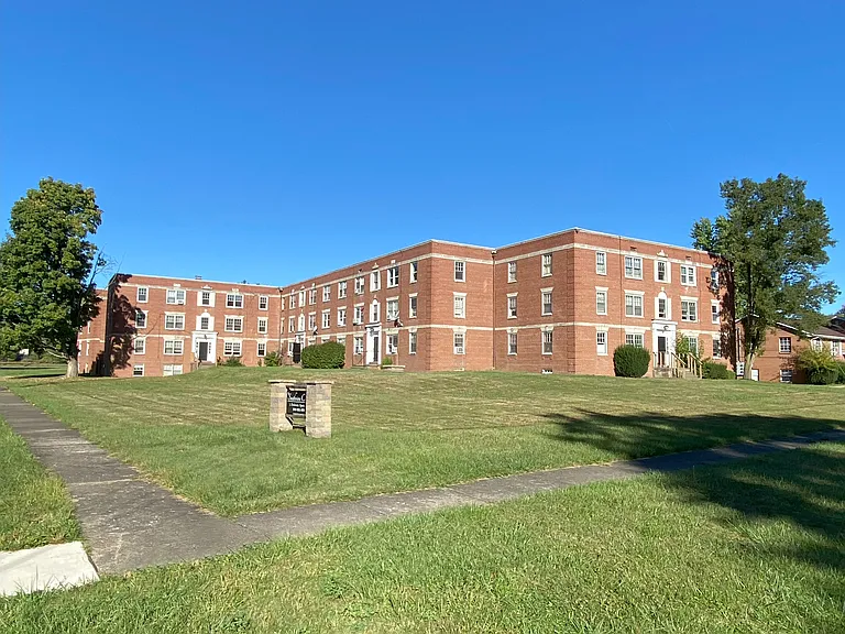2661 South St SE #J — Photo 25